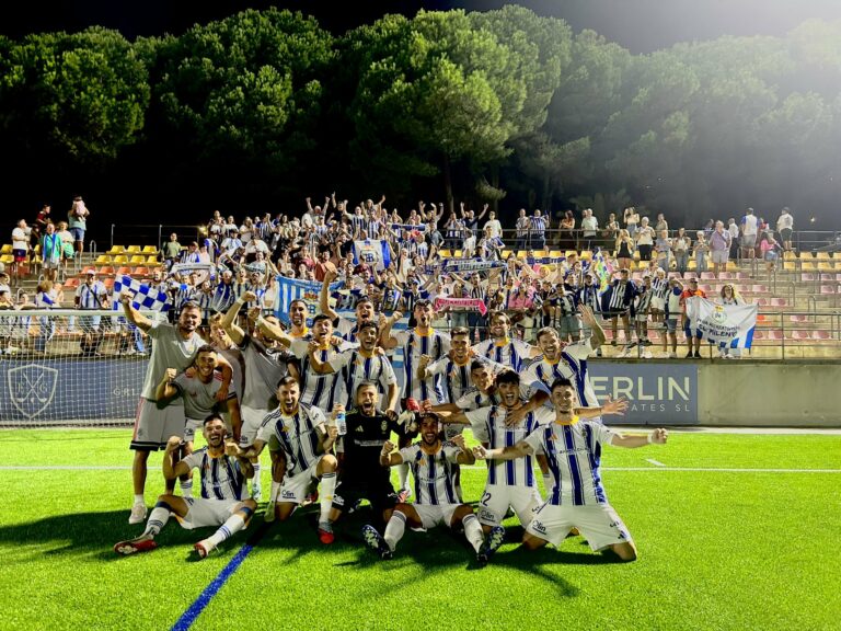 El Decano vence en Estepona arropado por su afición y las peñas recreativistas