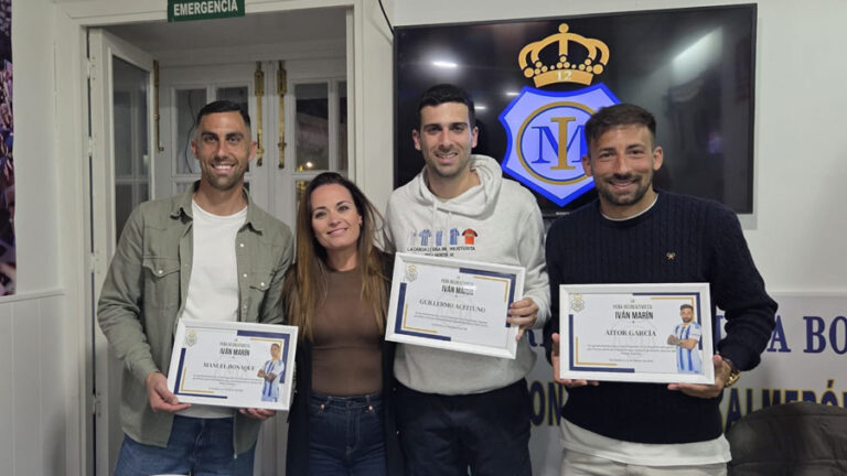 Manuel Bonaque y Aitor García comparten una noche de recreativismo con la Peña Iván Marín